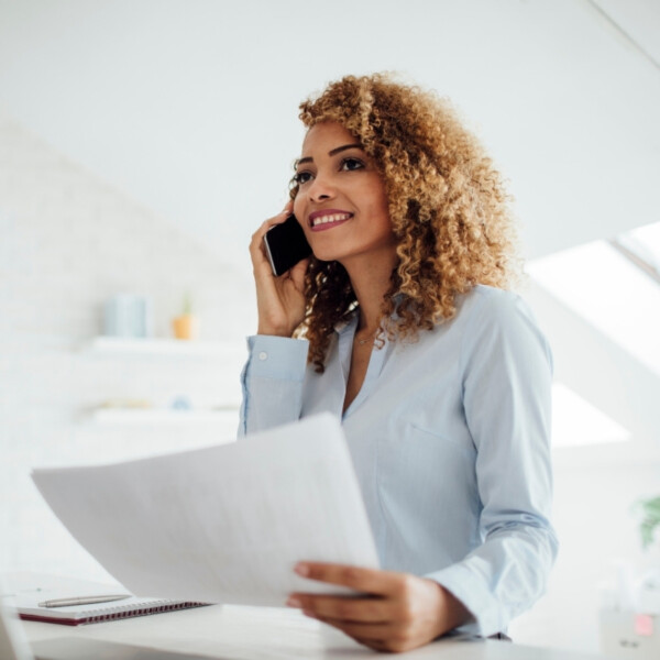 Latina-businesswoman-working-in-her-office-800×800-1-600×600